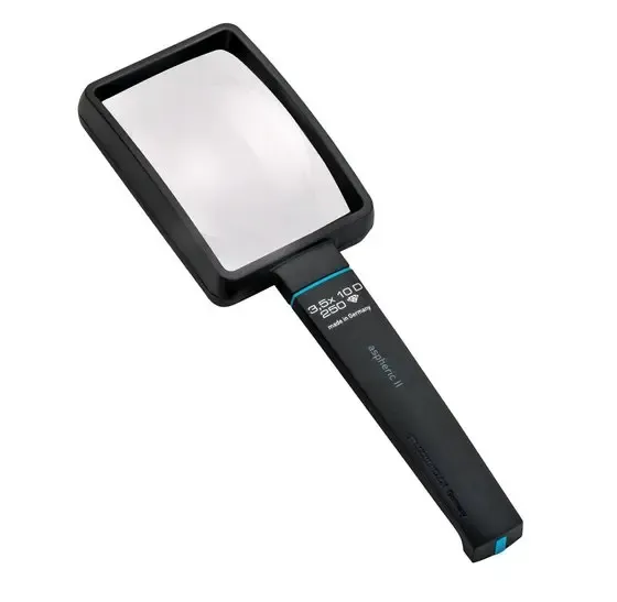 loupes à main et loupes éclairantes pour effectuer des tâches précises