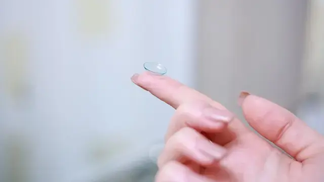 opticien au pian medoc spécialiste des lentilles de contact
